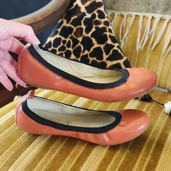 Very Lovely Soles Essence Flats Coral sz 7 - Picture 5 of 16